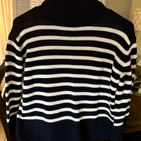 NWT Gap Kids 24/7 Split-Hem Turtleneck Sweater - Picture 6 of 6